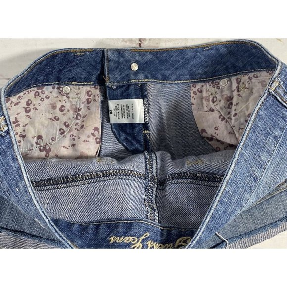Guess Womens Jean Shorts Size 28 Denim Rolled Raw Hem Cut Off Button Back Pocket - Picture 9 of 9